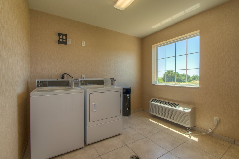 Cobblestone Inn And Suites Holyoke 3/37