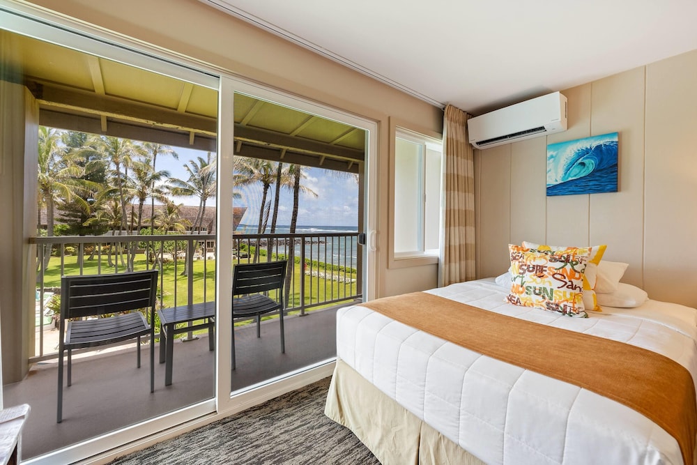 ROOM, 2 DOUBLE BEDS, OCEAN FRONT