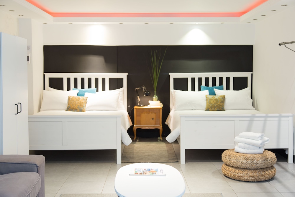 Concierge Athens I 20/50
