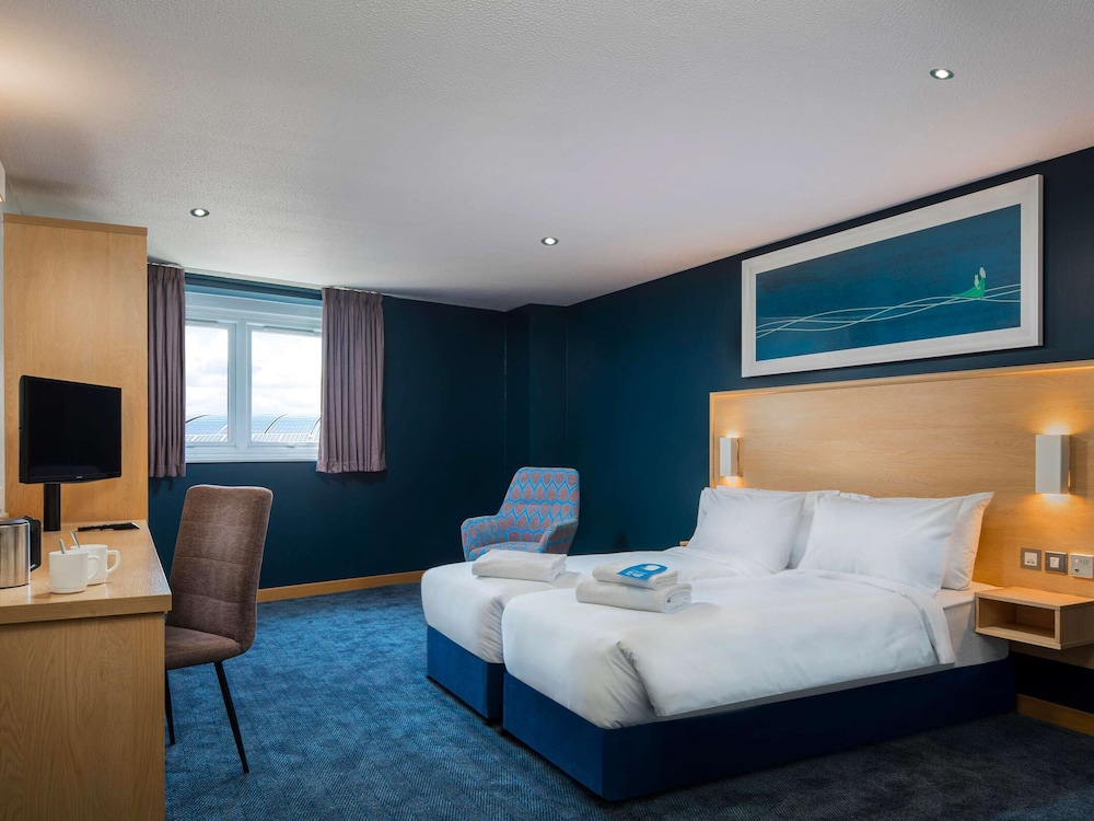 Travelodge London Kings Cross Royal Scott 8/40