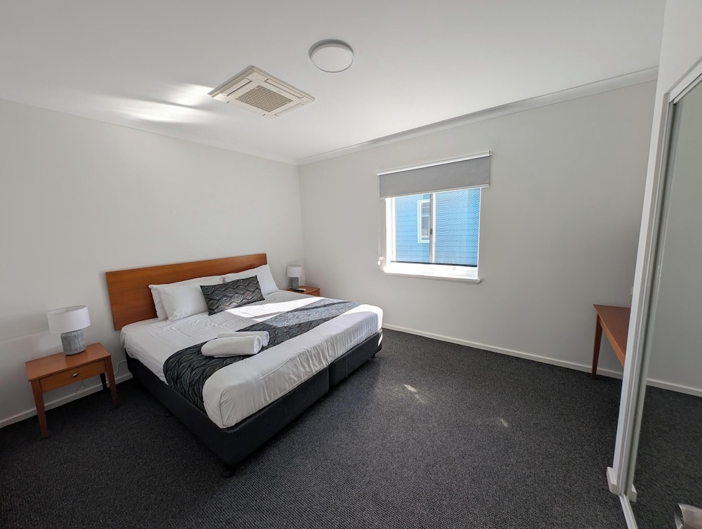 C Mandurah Resort and Serviced Apartments 11/47