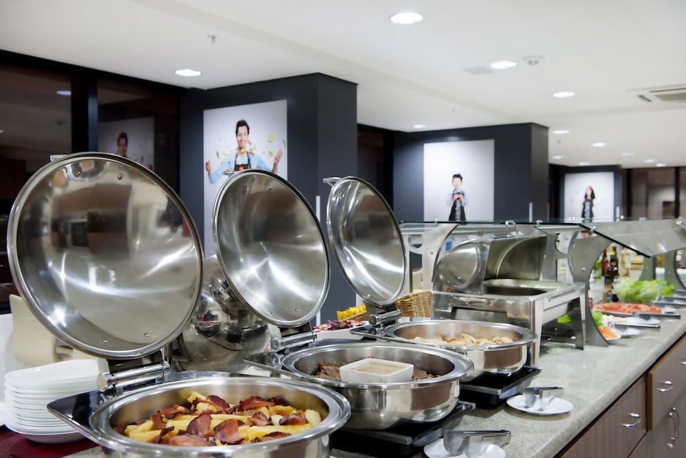 Ibis Curitiba Shopping 55/71