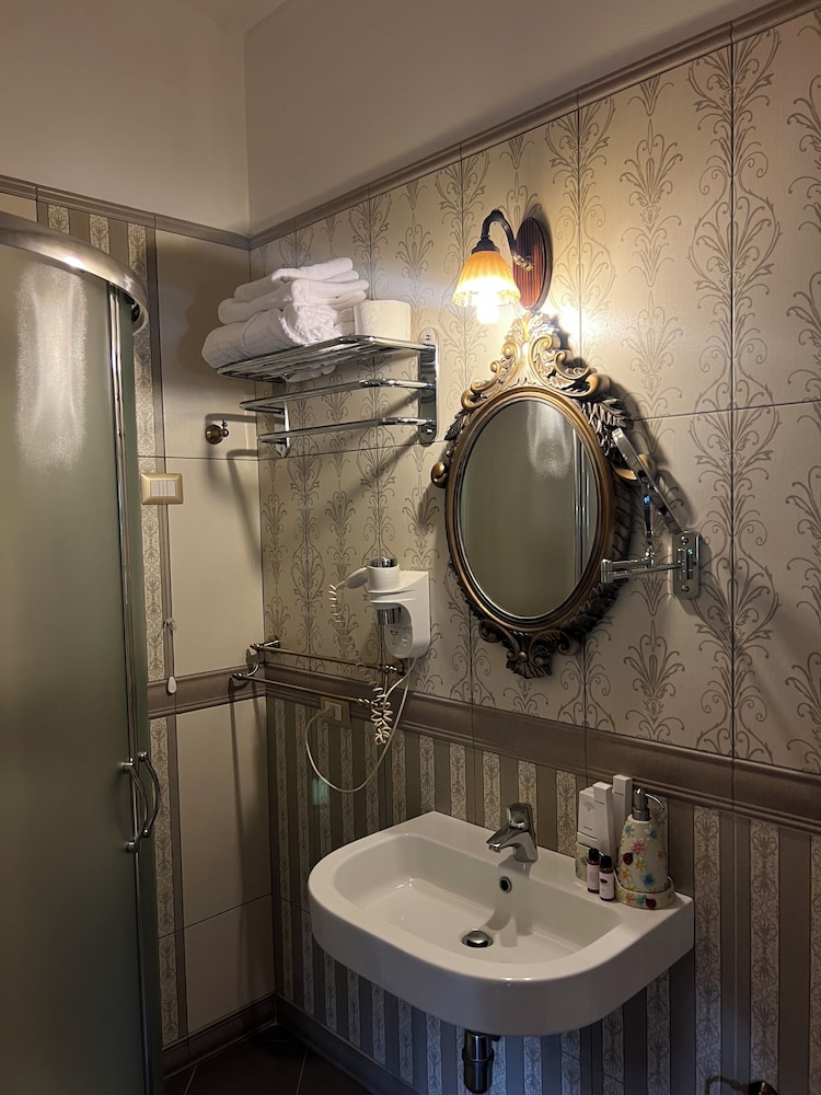 2 Kitarrat Boutique Hotel and Spa 34/34