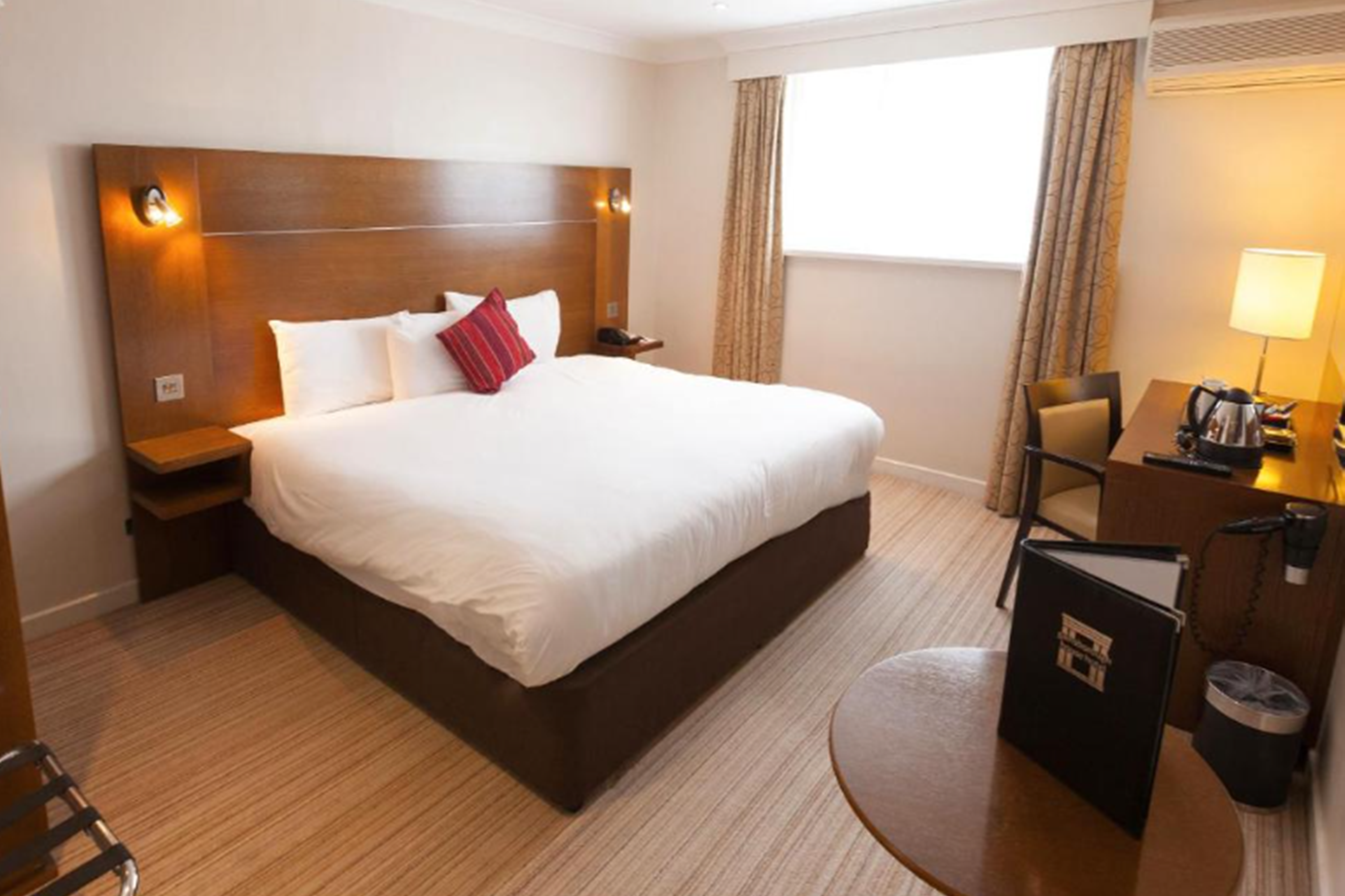 Gainsborough House Hotel 8/15