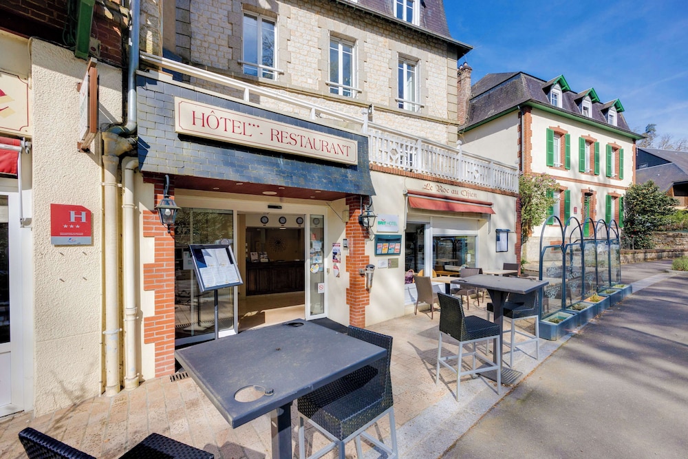 HOTEL LE ROC AU CHIEN 47/53