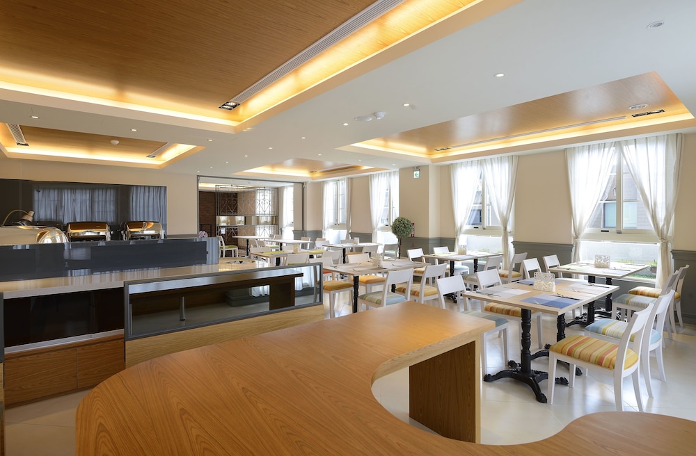 Caffir Garden Hotel 40/46