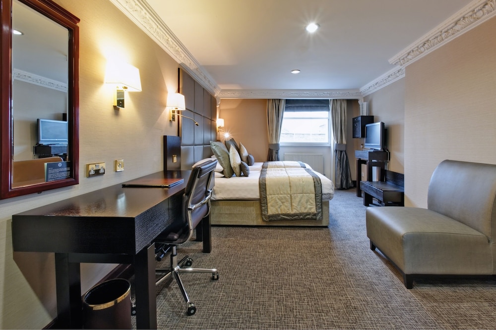 GRANGE WHITE HALL HOTEL 41/49