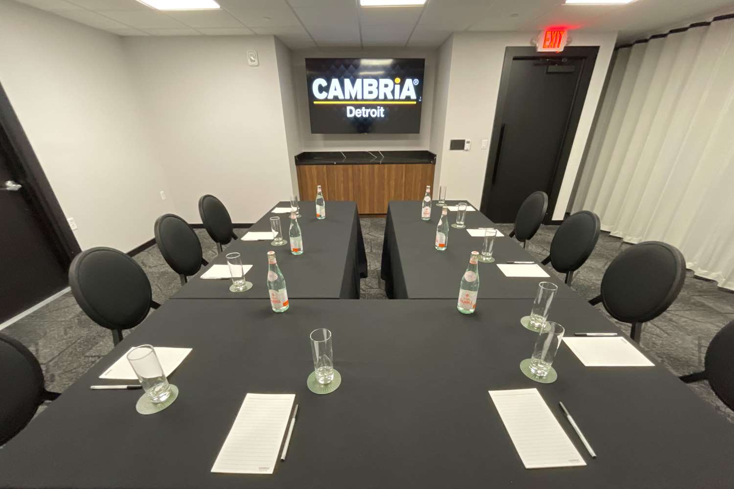 Cambria Hotel Detroit Downtown 41/49