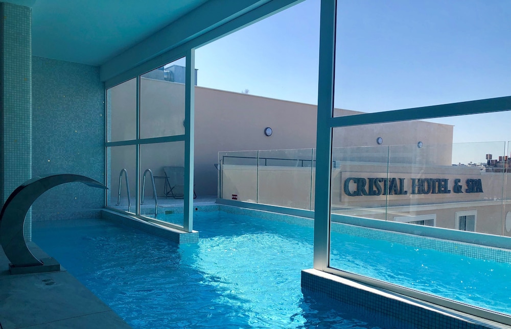 swimming pool spa