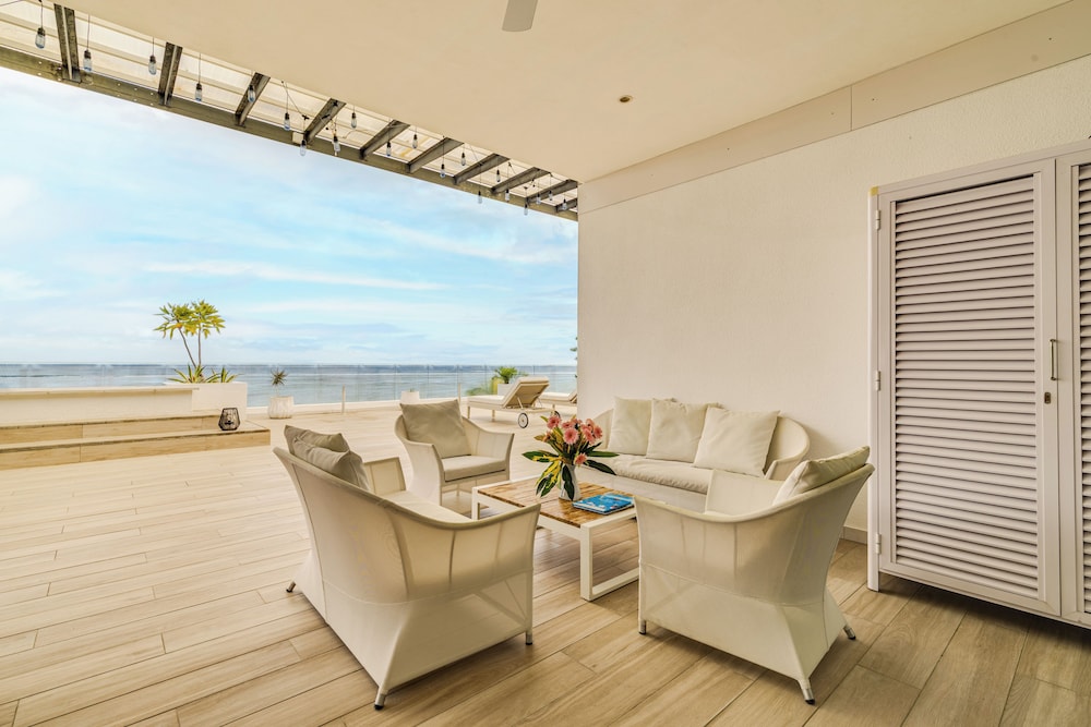 Cap Ouest by Horizon Holidays 60/74