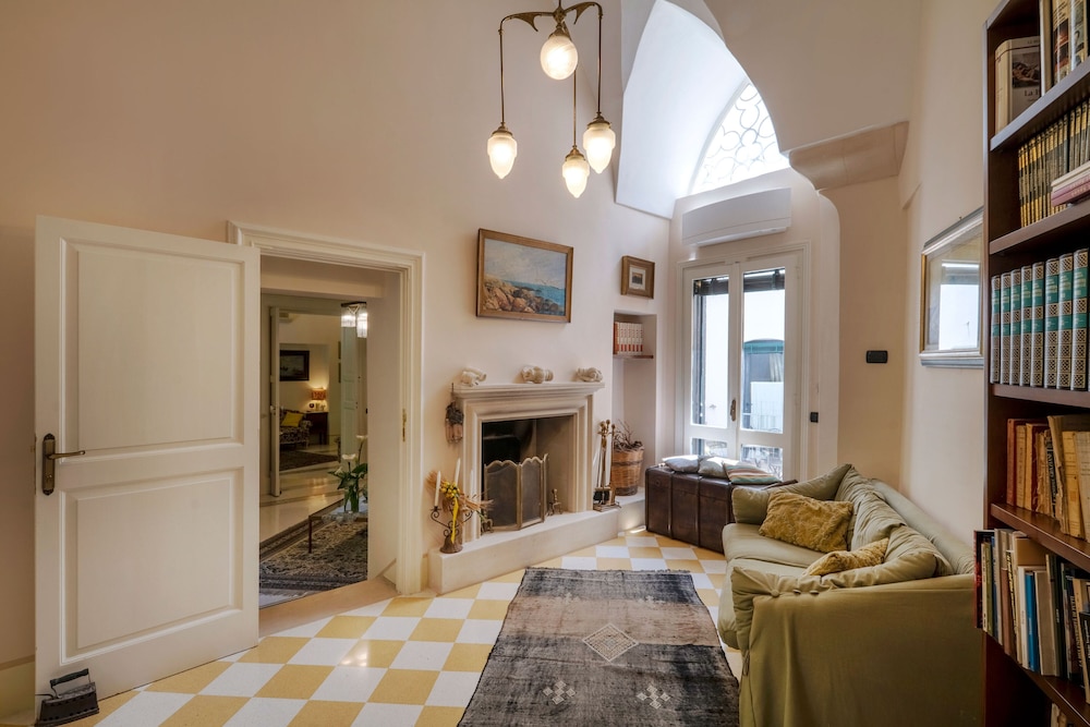 Hotel Palazzo Rollo 33/50