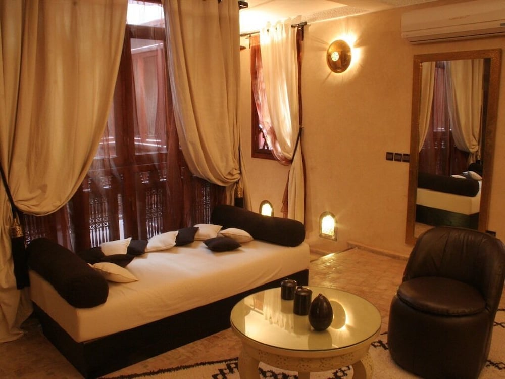 Riad Turquoise 43/81
