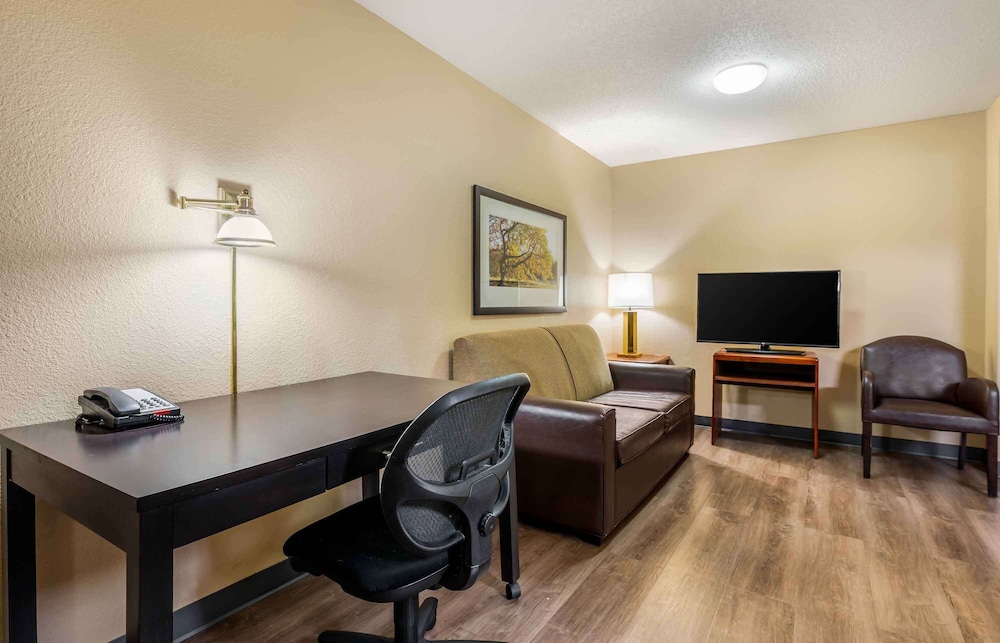 Extended Stay America - Evansville - East 39/55