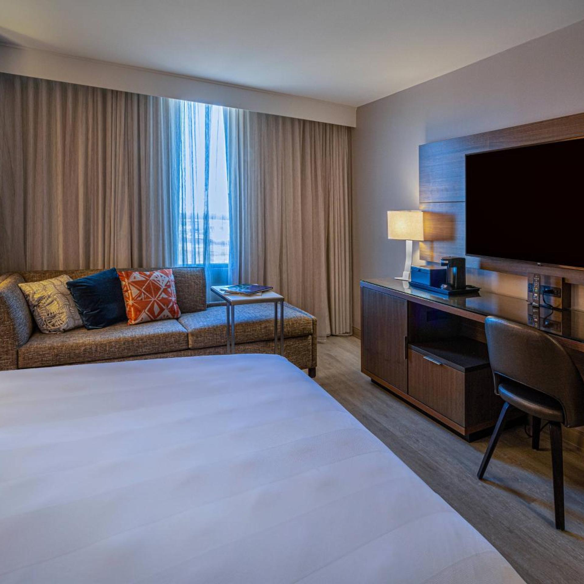 Room, King Bed, 1 King or 2 Double Beds, Concierge Level