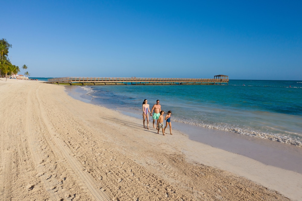 Impressive Punta Cana 43/48
