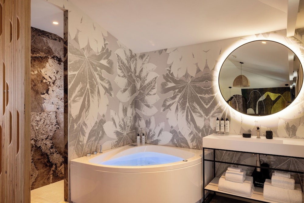 Palais Segurane Boutique Hotel 44/50