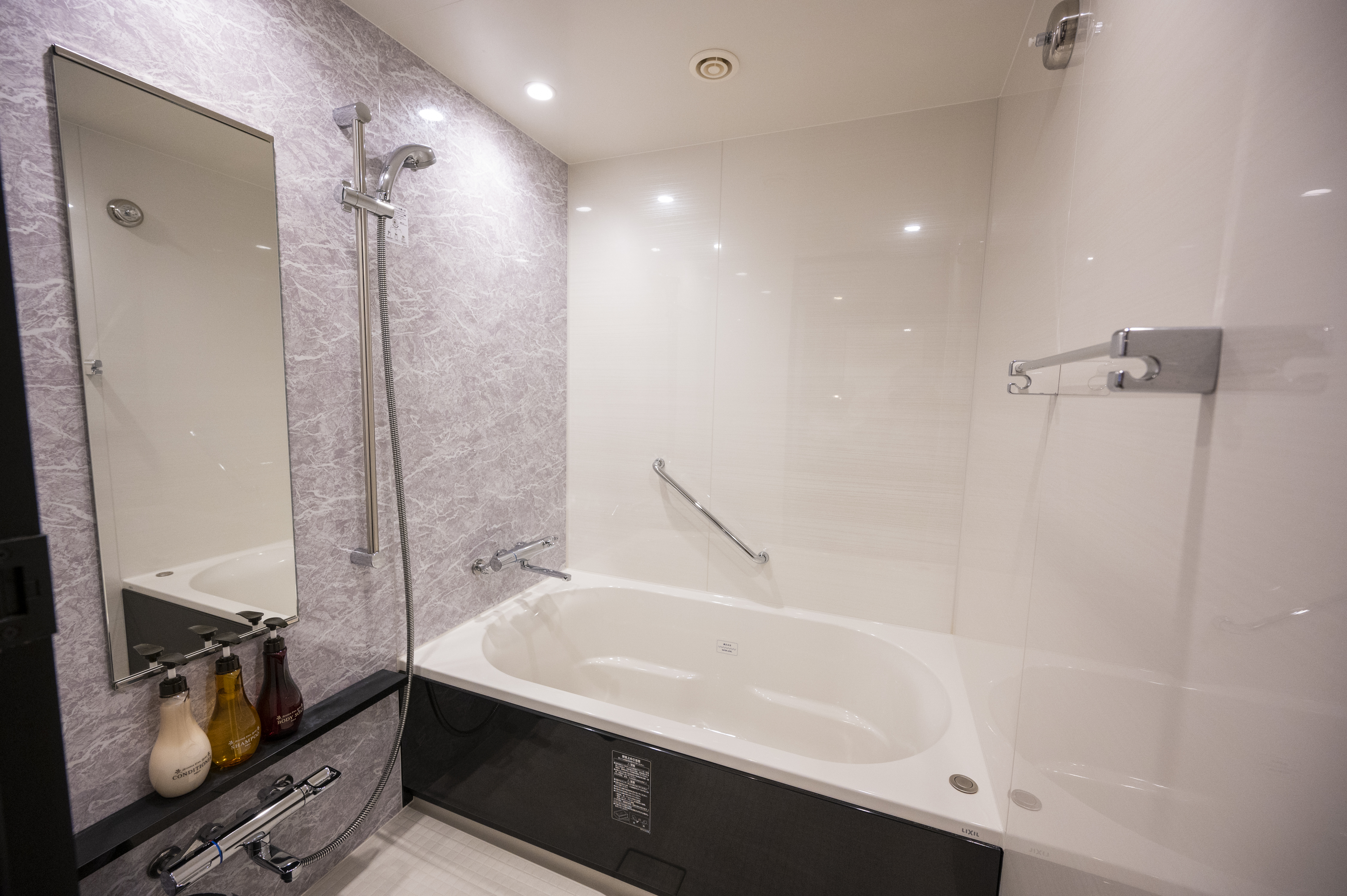 Family, Twin Beds, with Extra Bed, Hiyori Hotel Osaka Namba Station 2/3