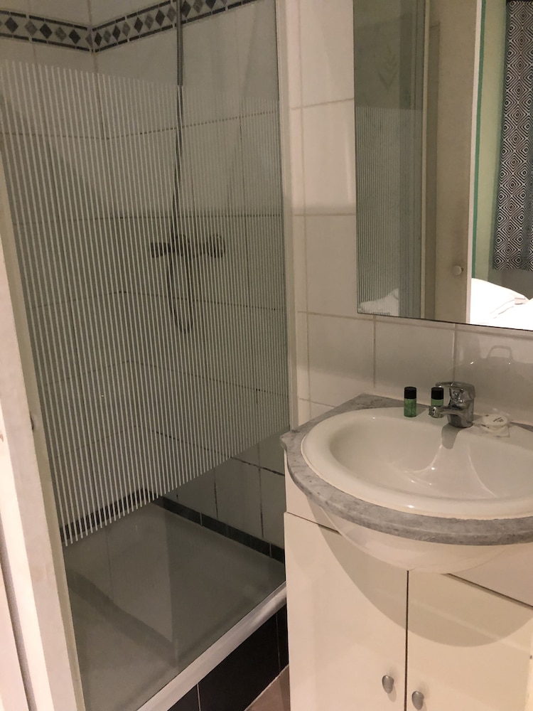 Hotel Le Grand Colombier 38/42