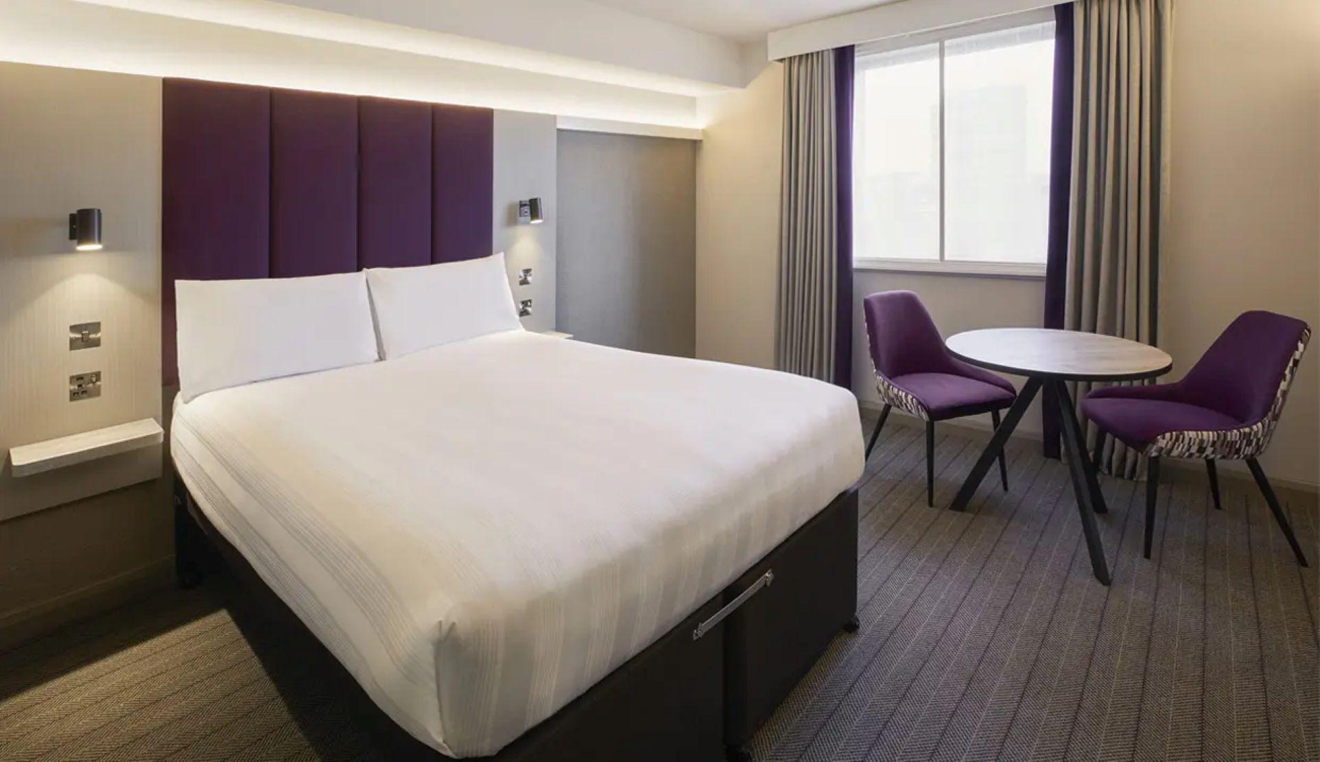 Room, Double Bed
