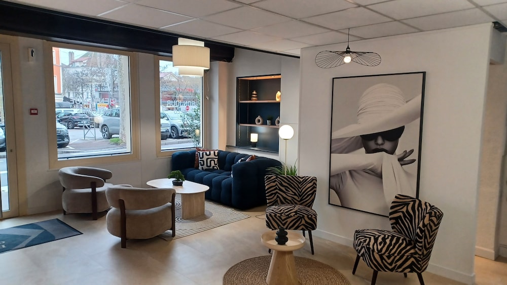 KYRIAD CHALON SUR SAONE CENTRE 50/63