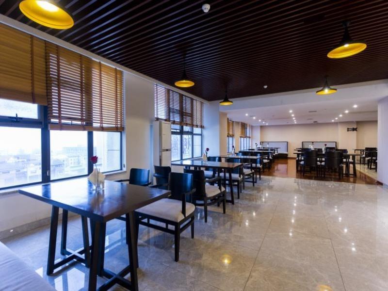 GreenTree Eastern Tongcheng Economic Development Zone Tianhong Hotel 36/41