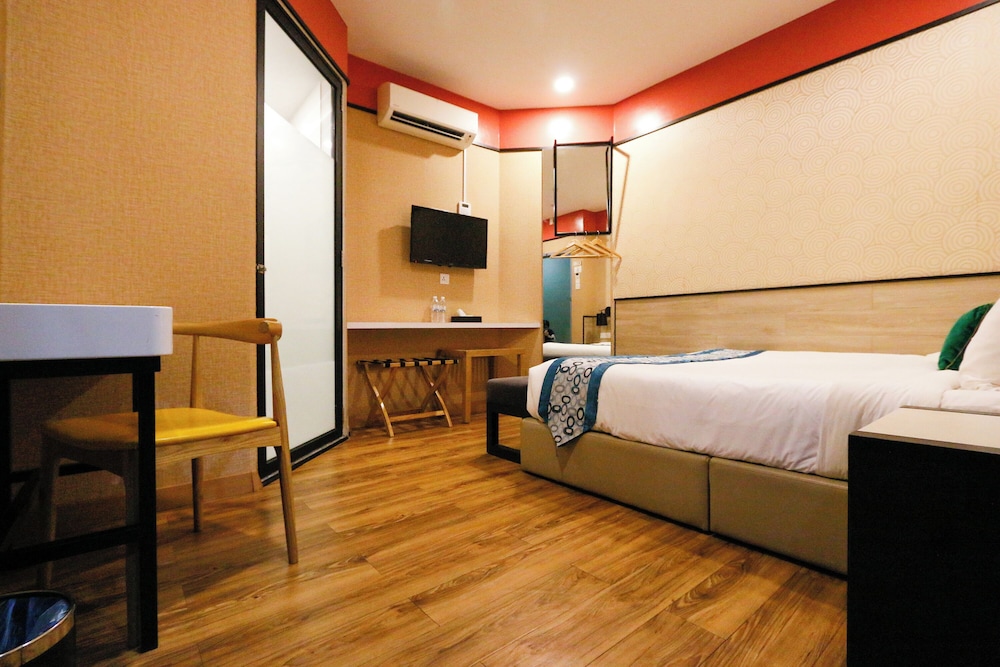 Swing & Pillows at Golden Roof Hotel Seri Iskandar, Ipoh 13/30