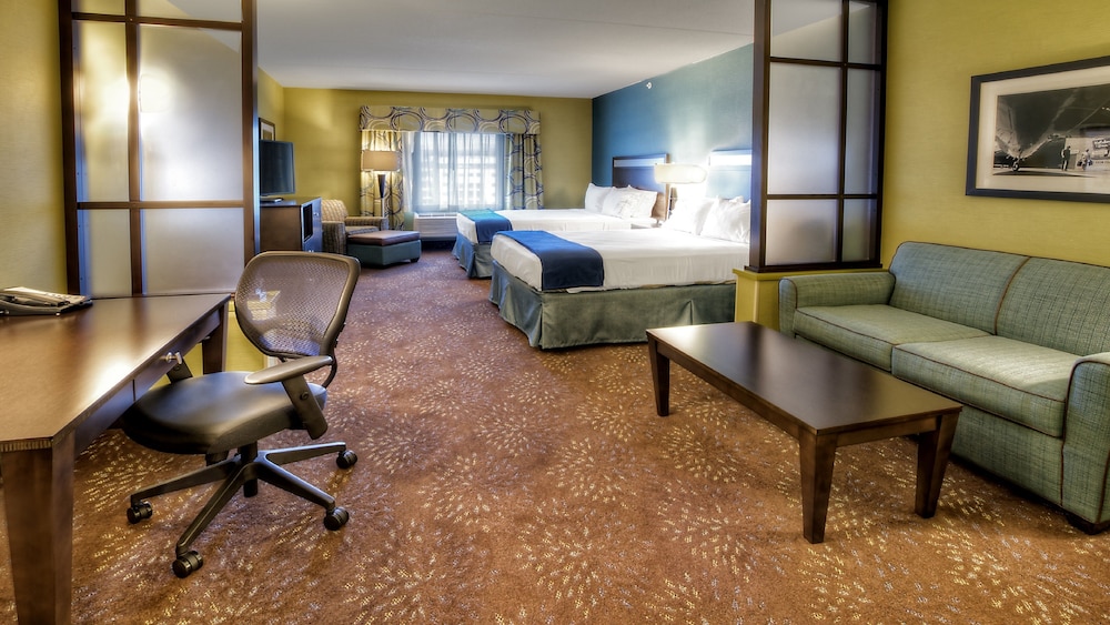 Holiday Inn Express Suites Pittsburgh Sw Southpointe 60/72