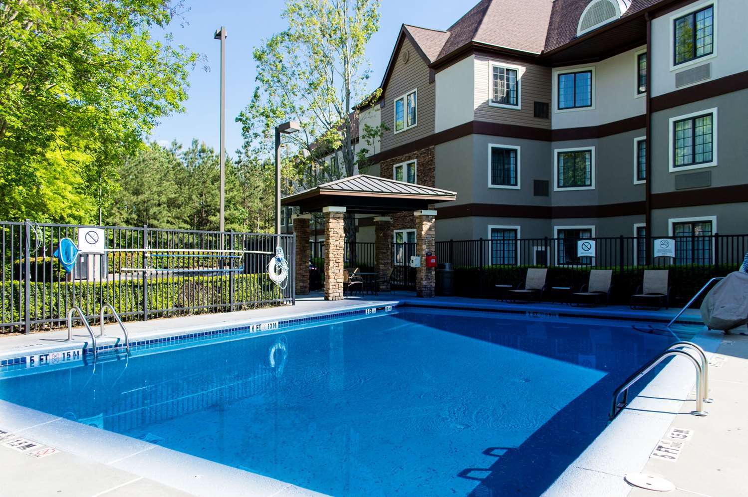 Sonesta ES Suites Atlanta Alpharetta Avalon 9/16