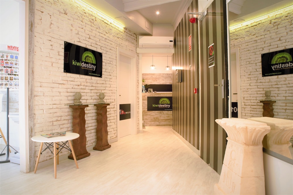 Dreamkeys Apartments and Suites 60/76