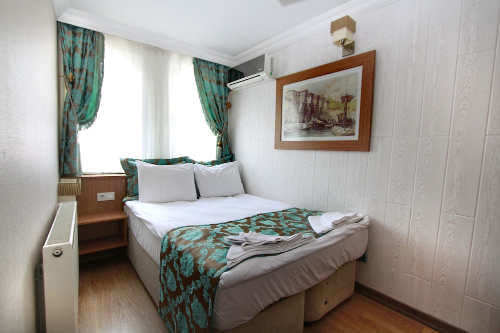 Agora Boutique Hotel & Bistro 8/50