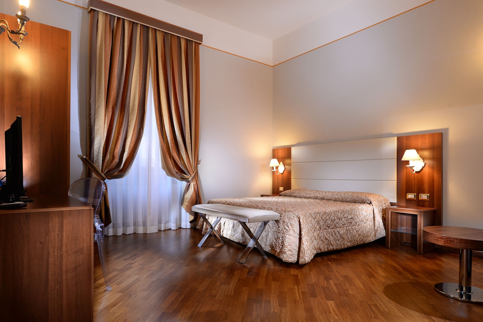 Superior, Double or Twin Bed