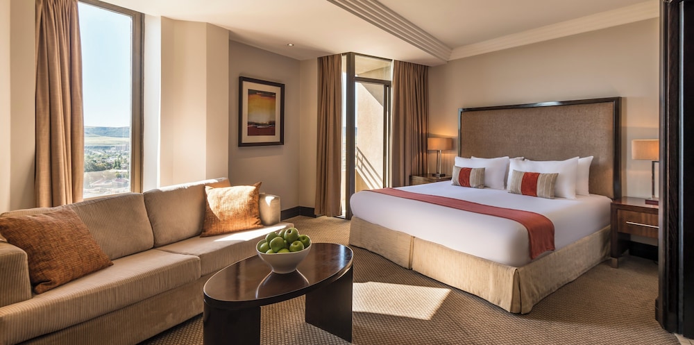 Avani, Superior, King Bed، Avani Lesotho Hotel & Casino 4/10