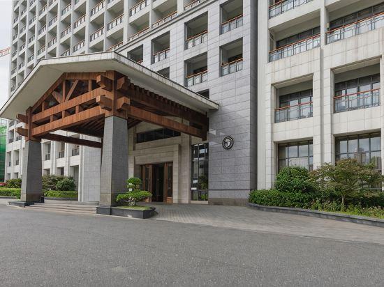 Ji'an Hotel 47/51
