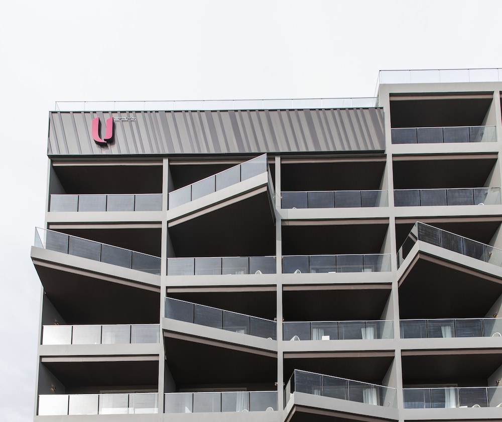 U Jomtien Pattaya 9/80