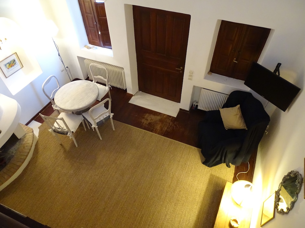 MONOLITHOS HOTEL 22/55