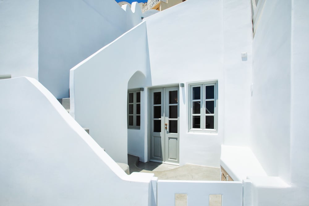Diamond Luxury Suites 1/50