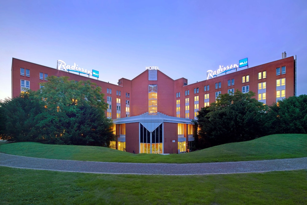 Radisson Blu Hotel, Karlsruhe 74/78
