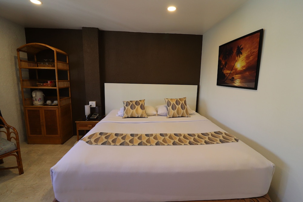 SUPERIOR, KING BED