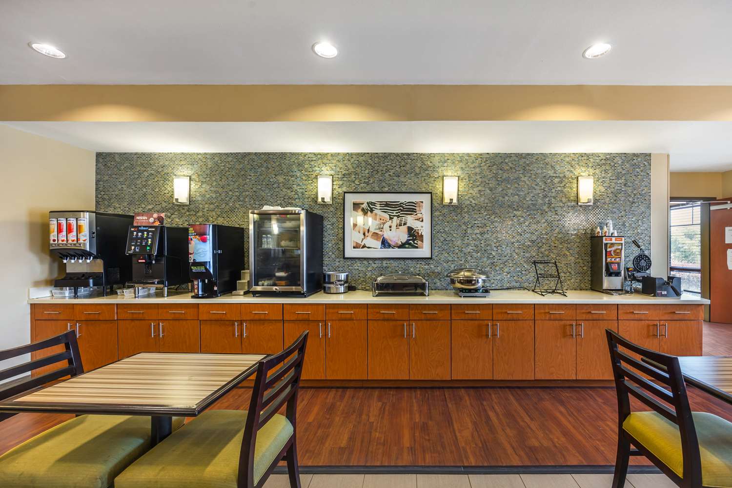 Best Western Plus Tuscumbia/Muscle Shoals Hotel & Suites 14/16