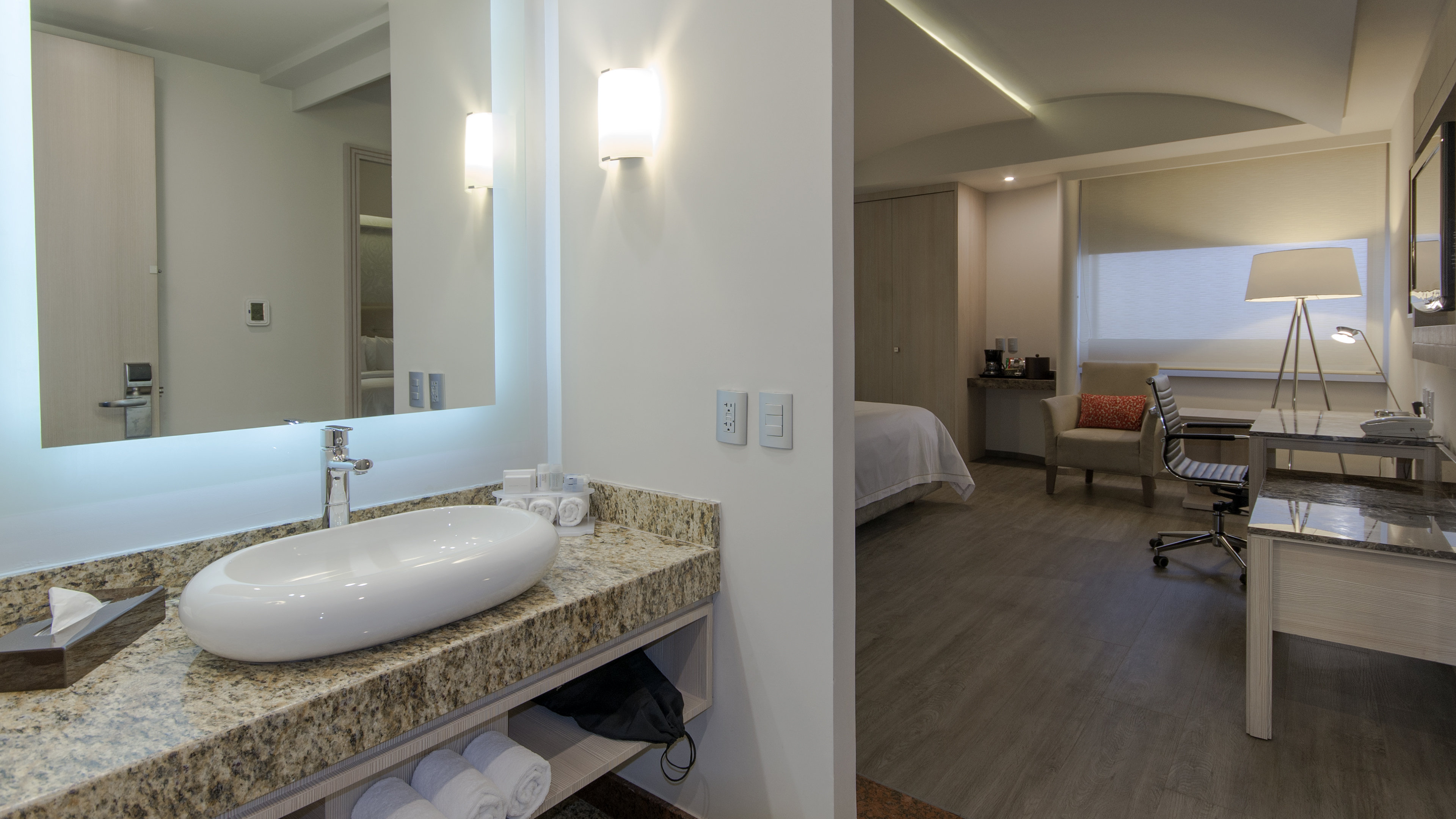 HOLIDAY INN EXPRESS MEXICO - TOREO 58/58