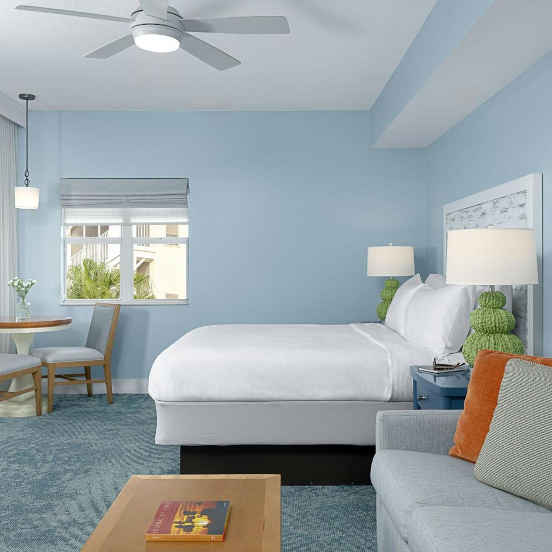Standard, King Bed, Sofa, Kitchenette