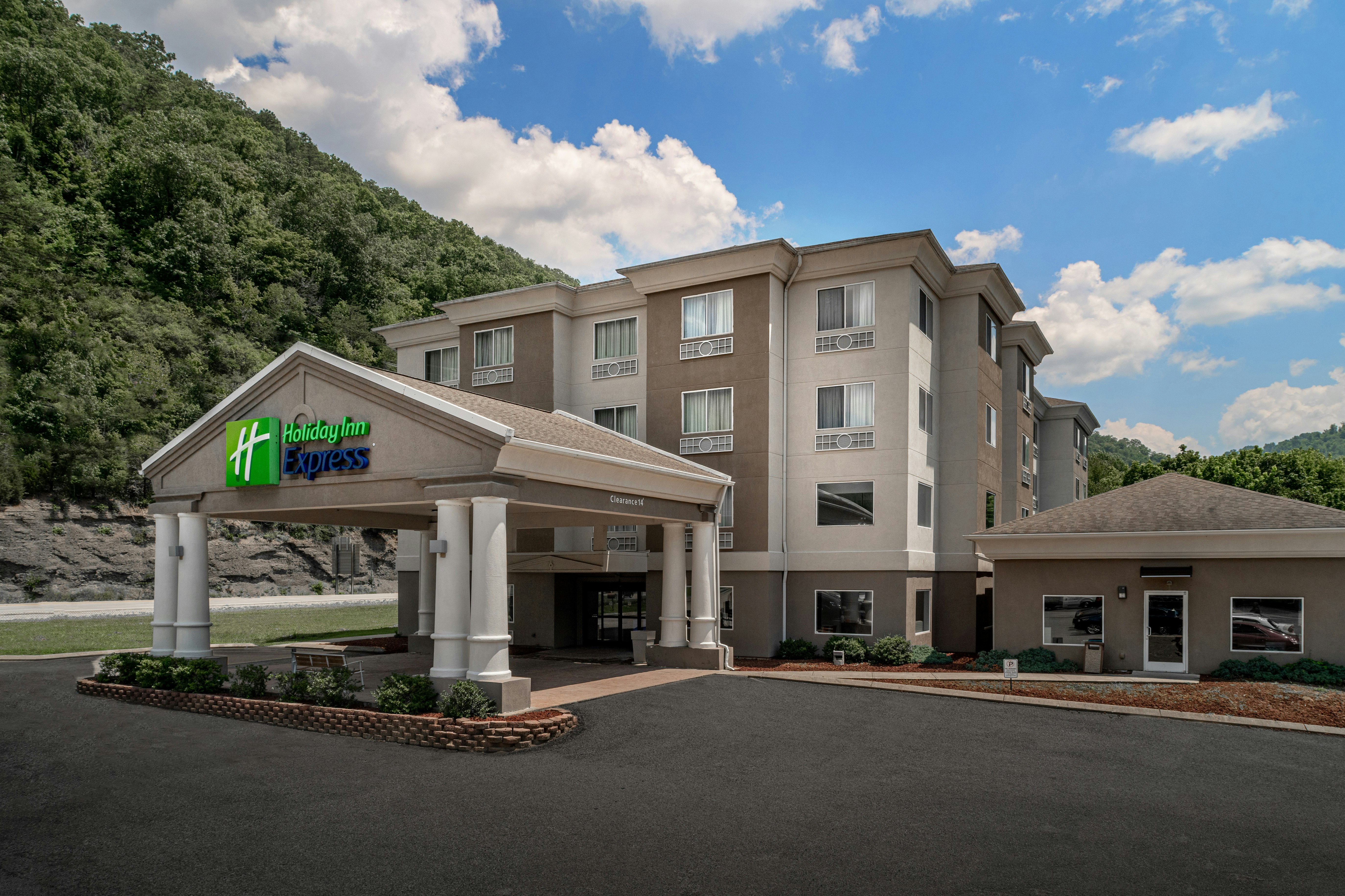 Holiday Inn Express Hotel & Suites Pikeville 5/44