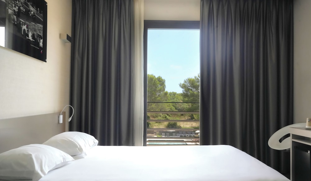 Grand Prix Hotel 25/55
