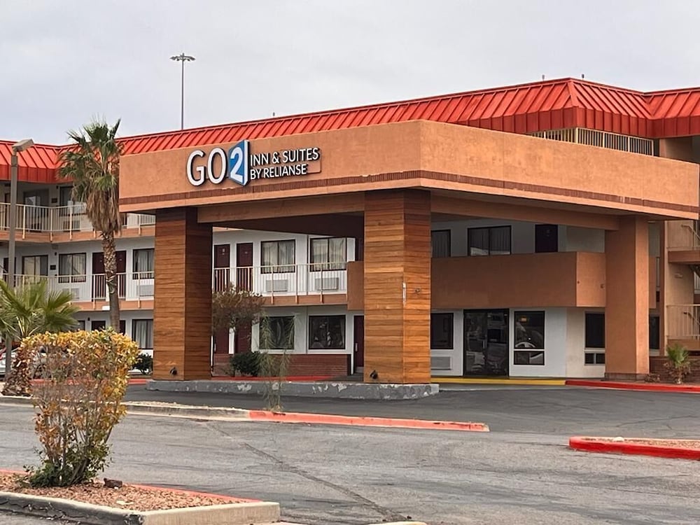 El Paso West Travelodge 2/14