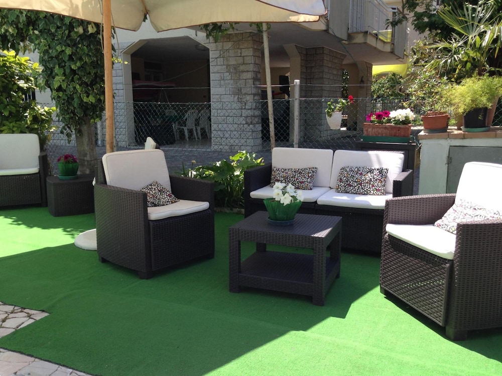 Villa Giovanna Hotel 15/40