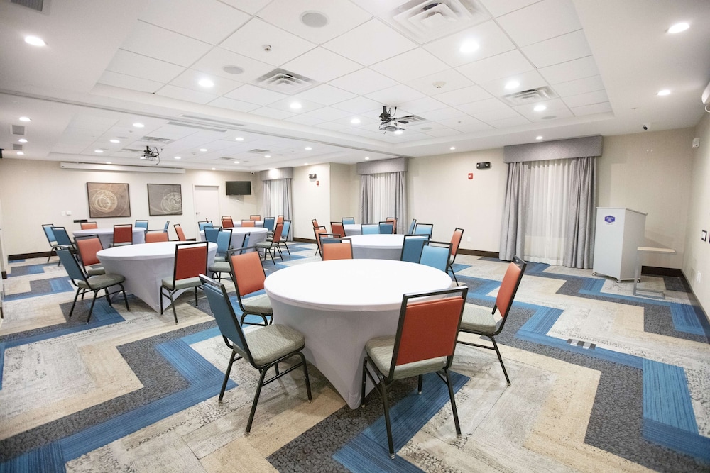 Hampton Inn And Suites Toledo 55/56