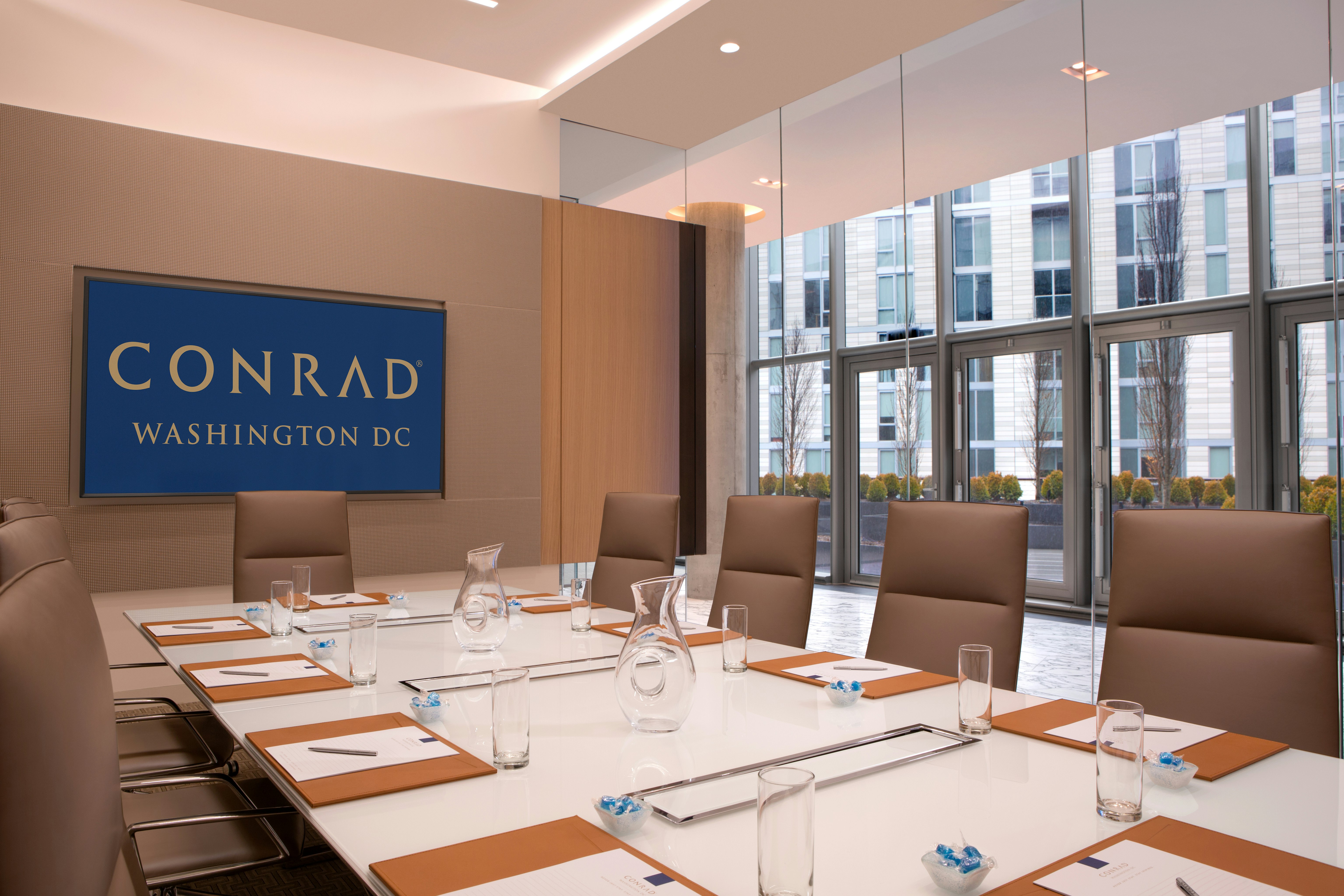 Conrad Washington Dc 68/83