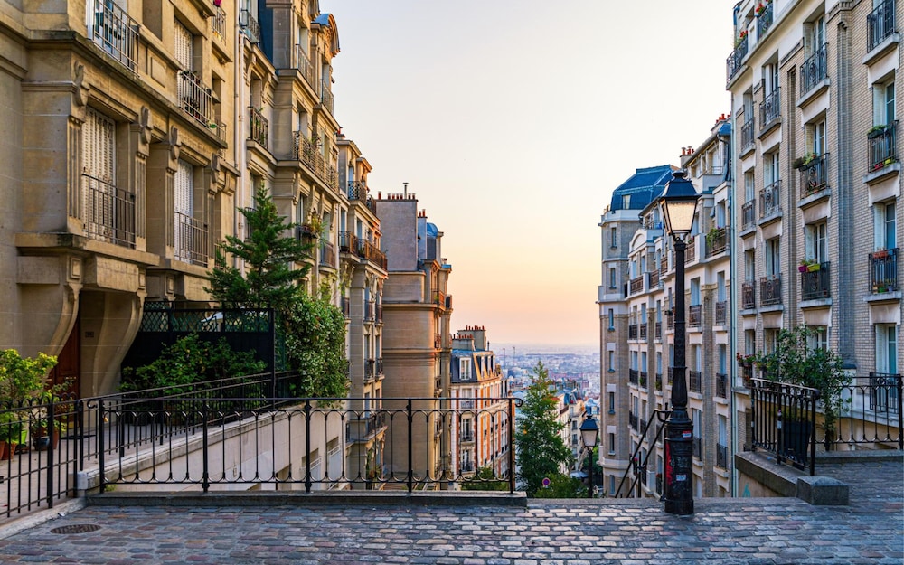 TIMHOTEL MONTMARTRE 42/57