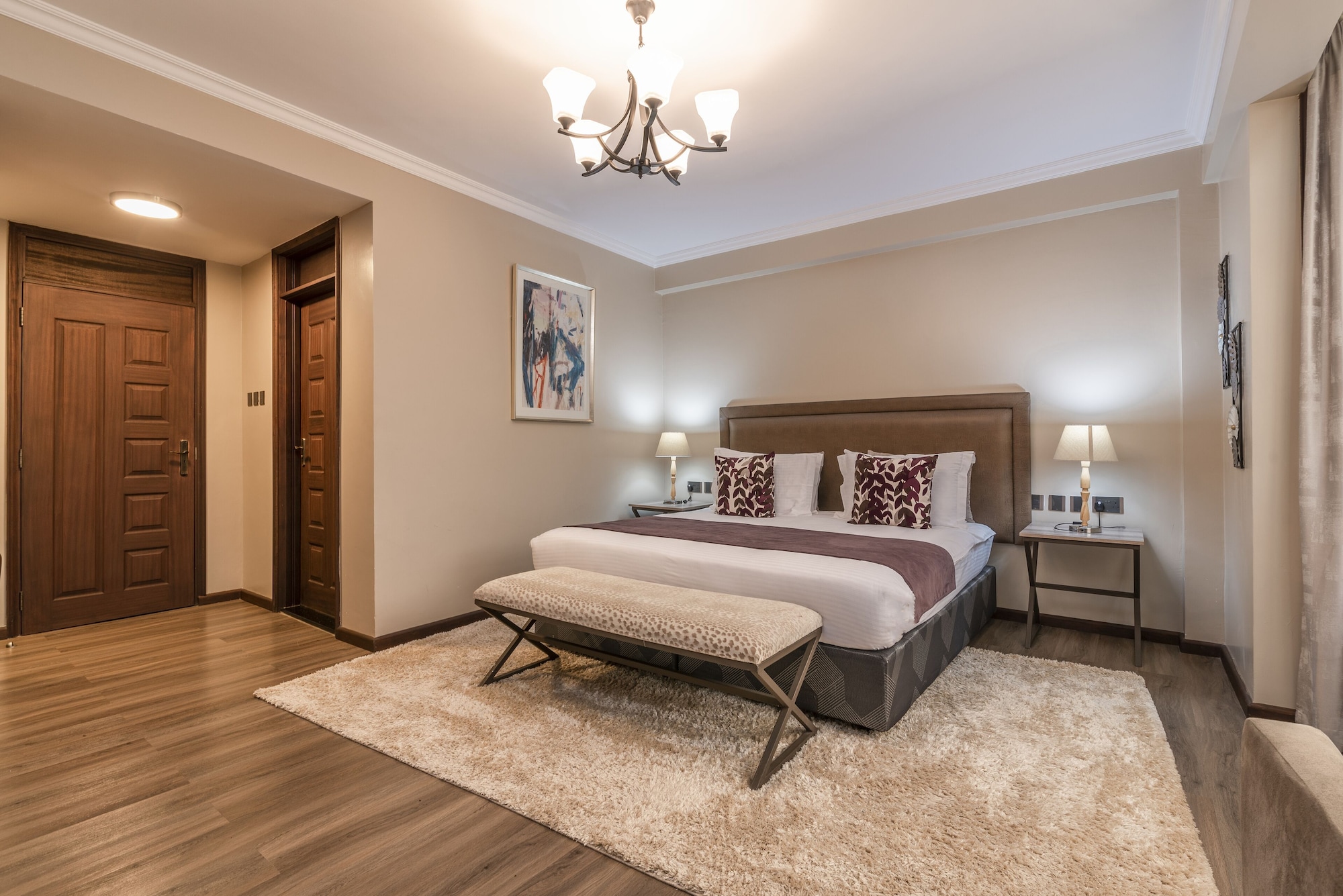 DELUXE, DOUBLE BED
