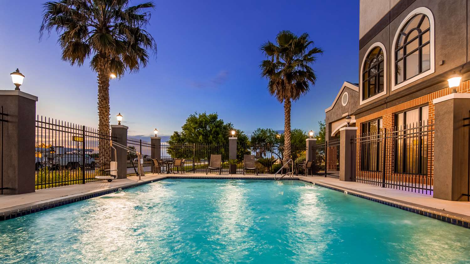 Hondo Inn Hotel 20/21